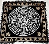 Pflegehinweise: Hauswäsche, sanfte Maschinenwäsche, nur in kaltem Wasser waschen, im Schatten trocknen, auf der Rückseite warm bügeln. Wenn Sie sie als Wandteppich verwenden möchten, dann hängen Sie sie einfach mit dekorativen Nägeln oder Reißnägeln auf. Dieses Altartuch hat minimale Farbaustritt und kann nur chemisch gereinigt werden, um den Glanz von Gold oder Silber zu bewahren.