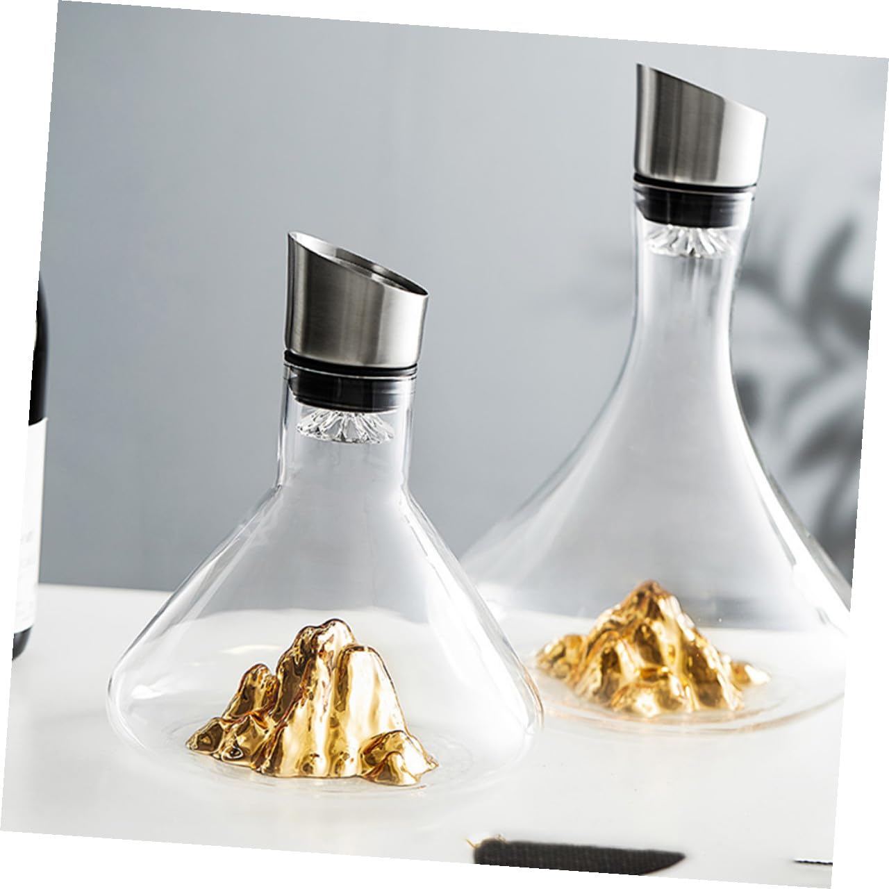 SUPVOX Decantador de Vino Rápido de Cristal Transparente 1500ml, Licorera Artesanal para Uso Casero, Diseño Práctico Boca Inclinada Adecuado para Mejorar Sabor en Degustación y Servicio