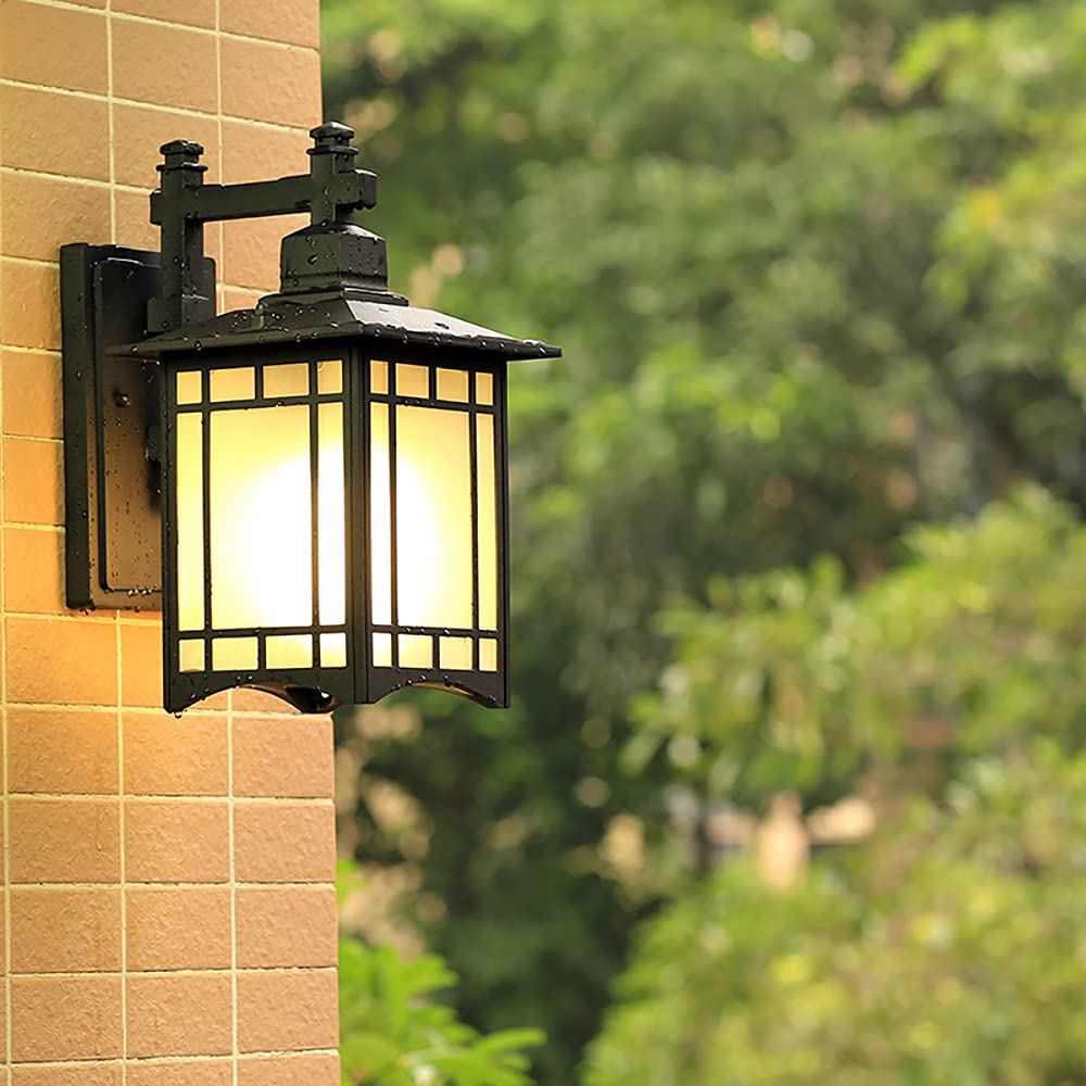 lampy wiszące, Matowa, czarna, antykorozyjna lampa ścienna z kloszem szklanym, oprawka E27 do przedpokoju i na werandę