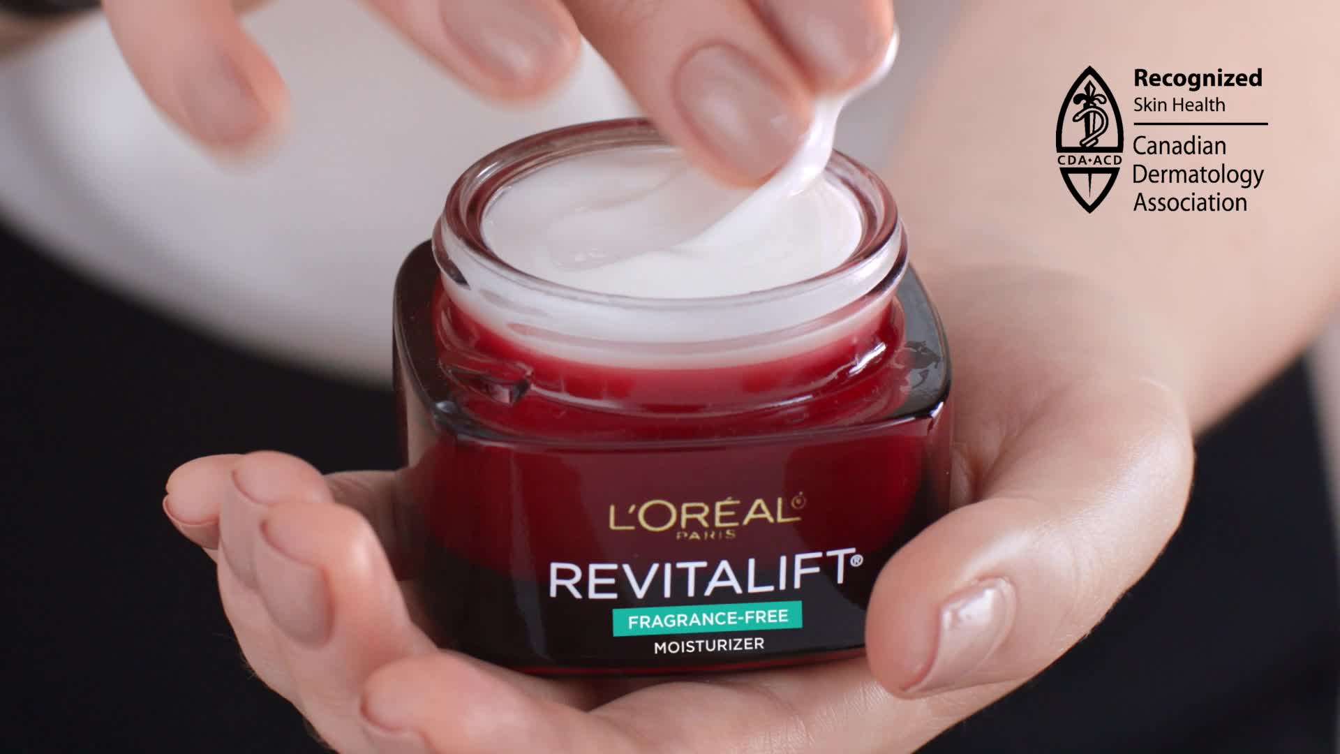 ロレアルパリ　LSRアイクリーム（アイジェルクリーム）×３.0本 L'Oreal Paris Revitalift Triple Power Eye Cream for Wrinkles