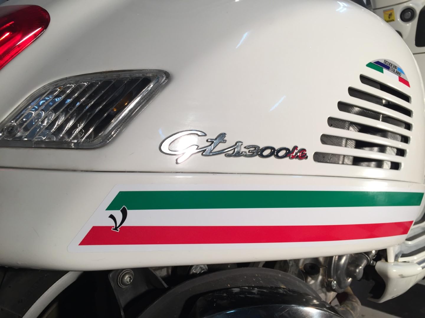 Vespa Gts 300 Accessories Vespa Side Stripes Stickers Tricolore