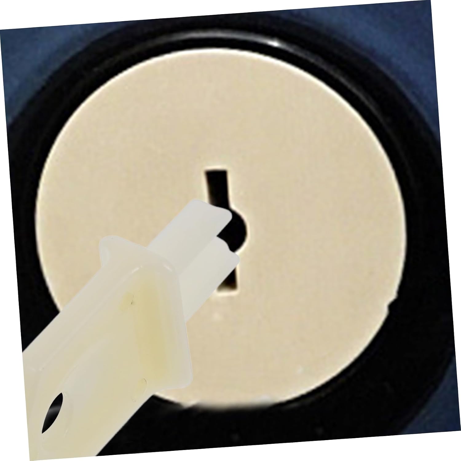 Plastic Key for Tissue Paper and Toilet Paper Dispensers Replacement