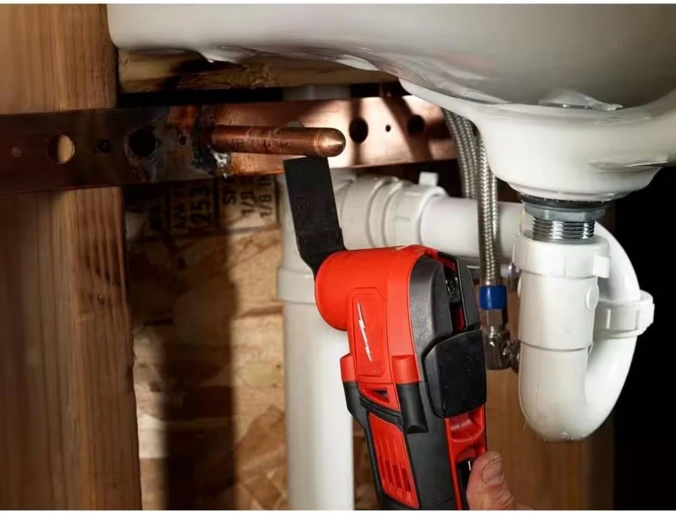 2626-20 Oscillating Multi-Tool, Fits Milwaukee M18 18V Cordless System - Ergonomic Grip, Bare Tool