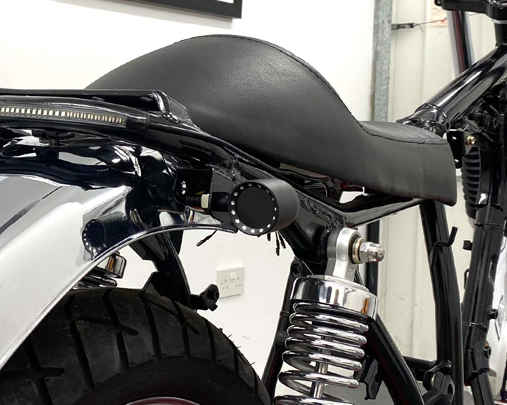 Alchemy Parts Moto Clignotant LED - Noir Métal - pour Café Coureur Style Vintage Rétro Motos