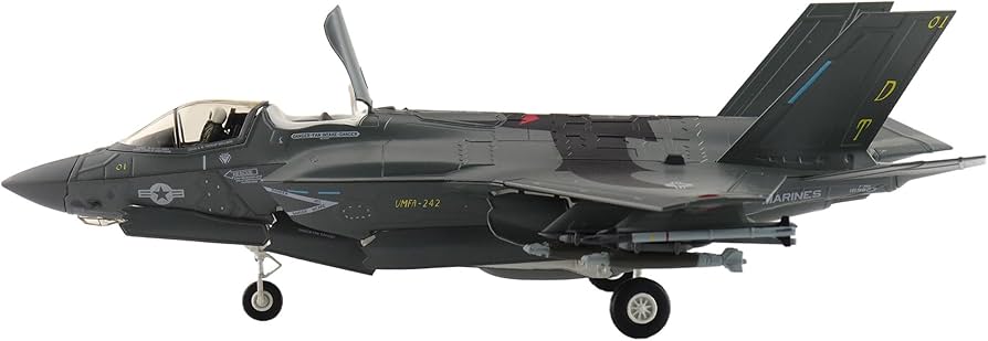 Amazon.co.jp: HOBBY MASTER 1/72 F-35B ライトニングII VMFA-242
