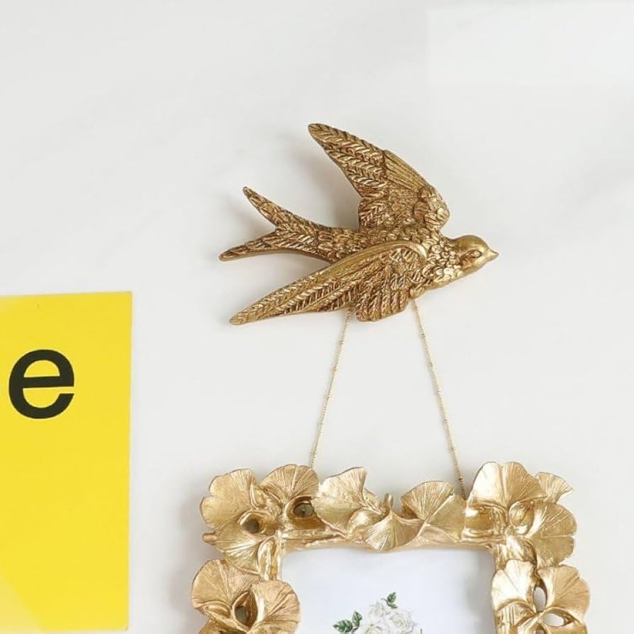 木彫りのツバメ 壁飾り オーナメント４羽と巣 ヨーロッパ 渡り鳥 小鳥/K244 木彫りのツバメ 壁飾り オーナメント4羽と巣 ヨーロッパ 渡り鳥