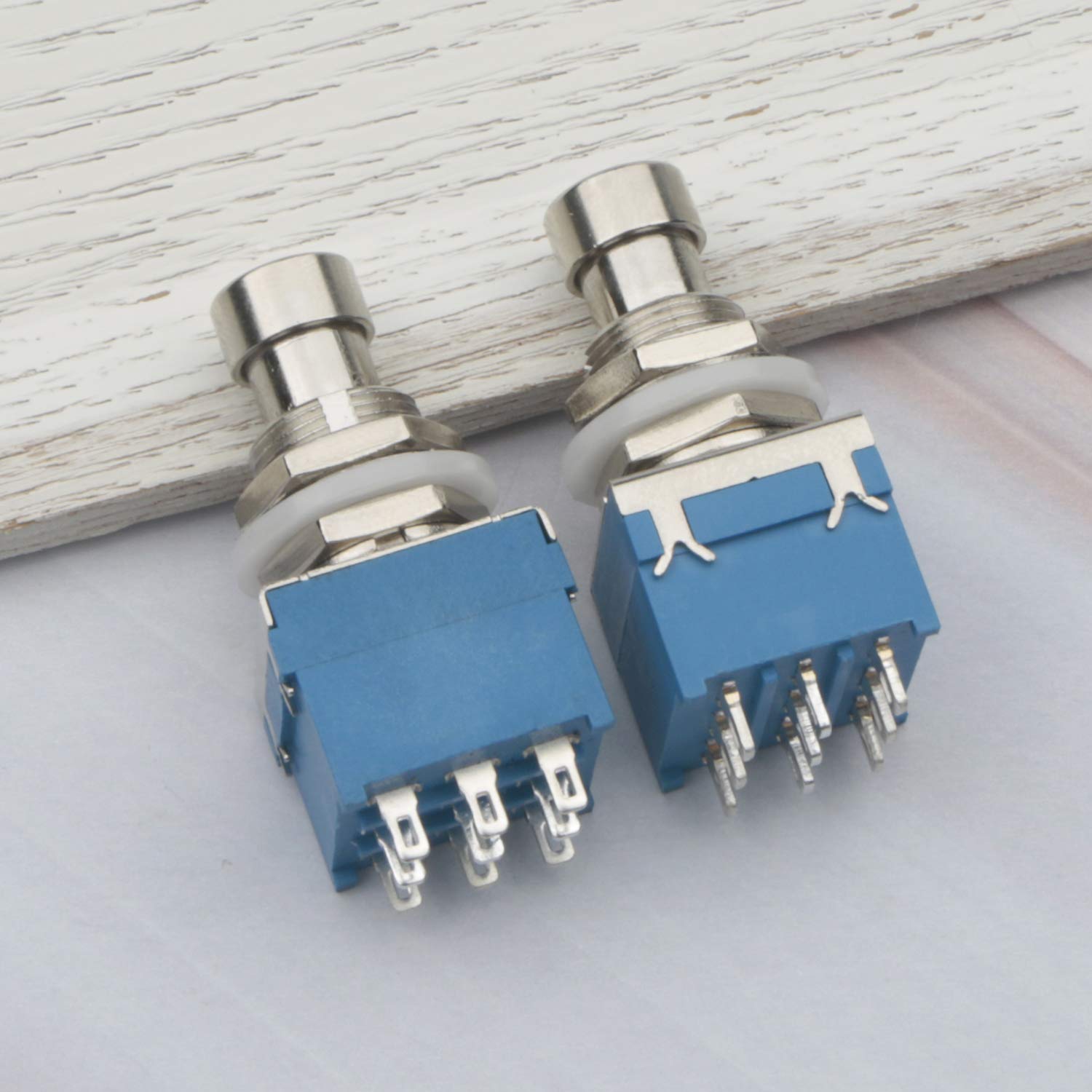 Lot de 2 interrupteurs à pédale pour guitare électrique avec effets 3PDT Stomp Foot True Bypass avec connecteurs à souder