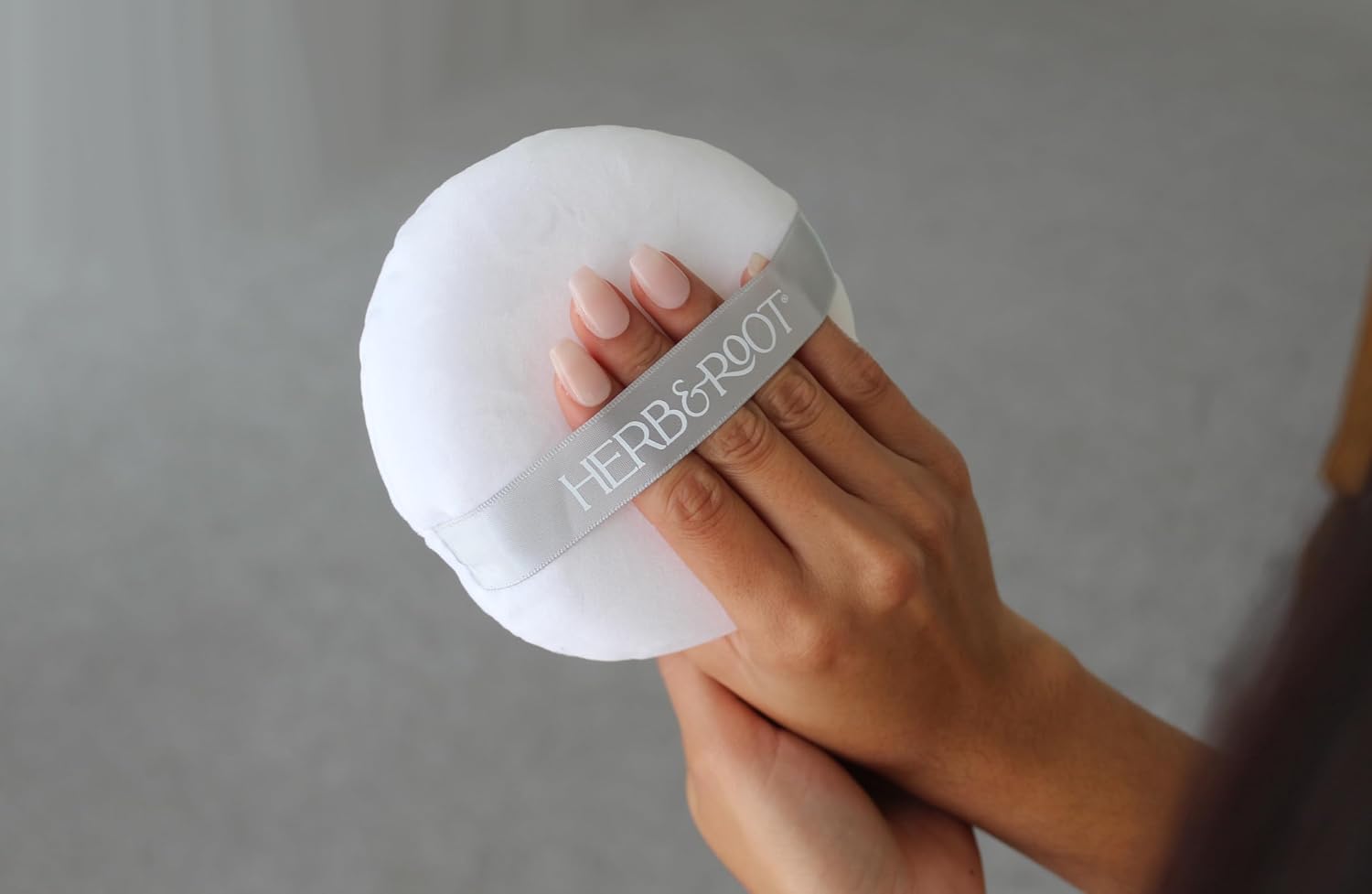 Herb & Root Body Powder Gift Set- Oprah's Favorite Things, 3 Talc-Free Scents: Lavender, Rose, Vanilla, Large Puff - Image 6