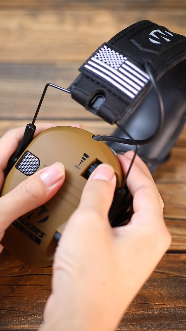 Amazon.co.jp: [Walker's Razor] シューティングイヤーマフ 電子式