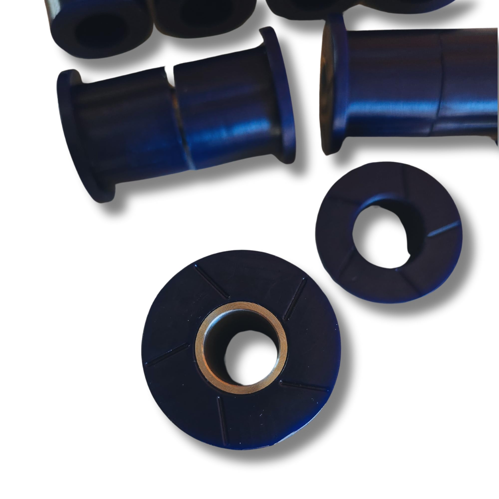 Kit complet de 16 silentblocks en polyuréthane compatible avec Nissan Patrol 160 et 260 tous les moteurs rd28 rd28t sd33 td27