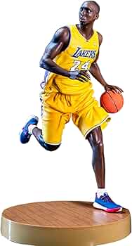 アディダス　HOT TOYS コービーブライアント　フィギュア アディダス HOT TOYS コービーブライアント フィギュア Amazon.co.jp