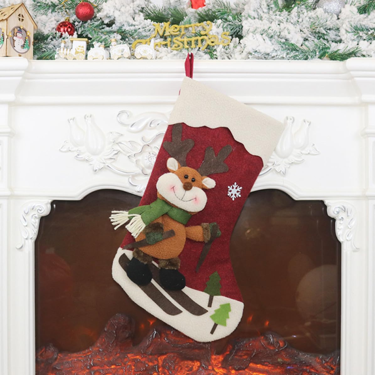 Uonlytech 3 Medias Navideñas Decorativas para Árbol de Navidad Diseño de Santa Claus, Muñeco de Nieve y Alce, Hechas de Tela No Tejida y Felpa para Llenar Dulces Estilo Varios Estilos