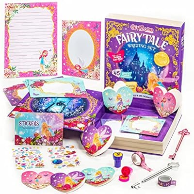 GirlZone Regalos para Niñas Papelería Bonita Cuento de Hadas 45 piezas Set de Escritura con Papel Carta, Pegatinas y Manualidades de Sellos en Mágica Caja de Cuentos | Ya disponible en tu tienda friki favorita! En mundofriki.es!