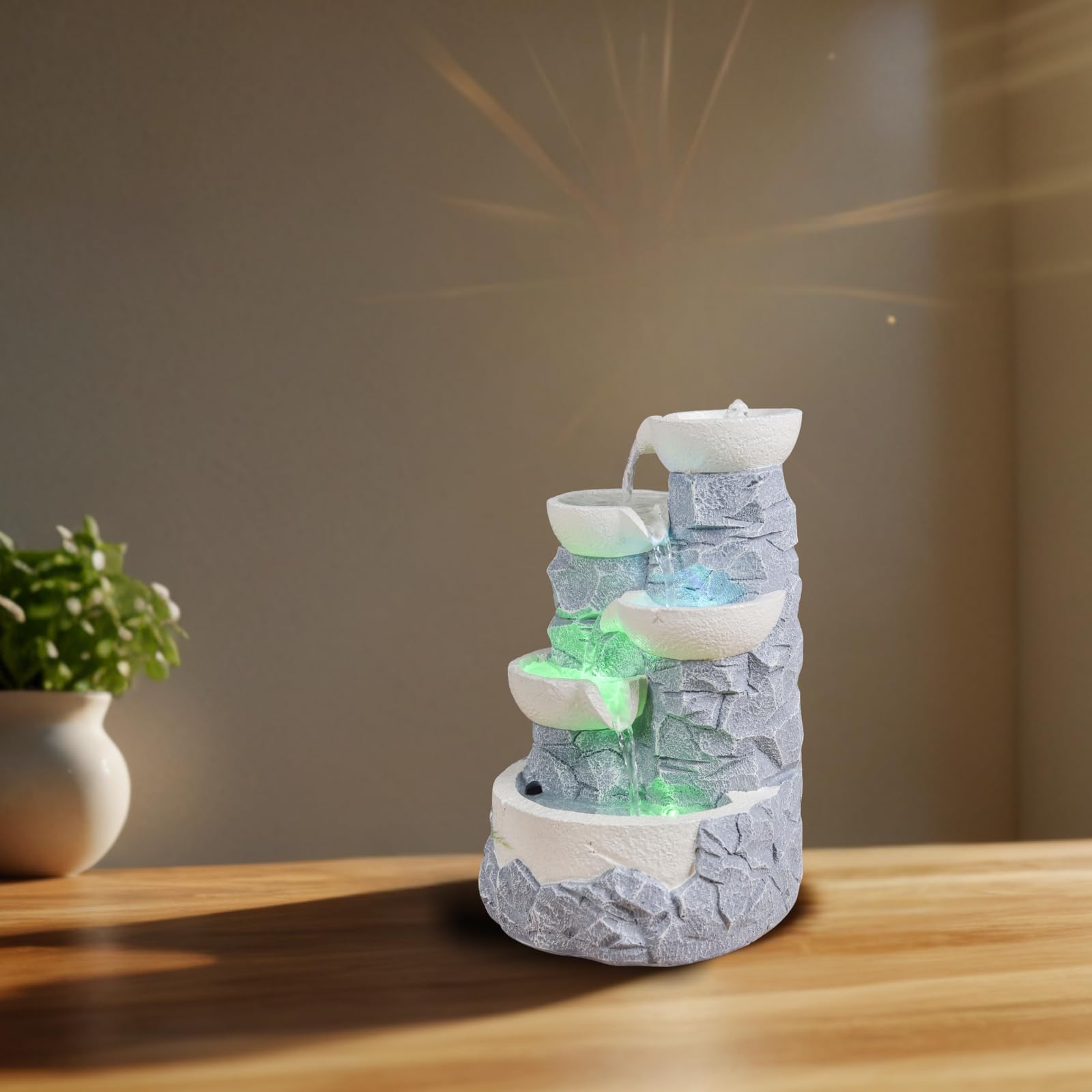 Fontaine d’Intérieur Cascade 4 Niveaux Jarre Effet Pierre Naturelle Lumière LED Coloré, Déco d’intérieur Zen et Reposant, Fontaine de Table, Idée Cadeau Exceptionnelle, H 31cm – Ganda Zen’Light
