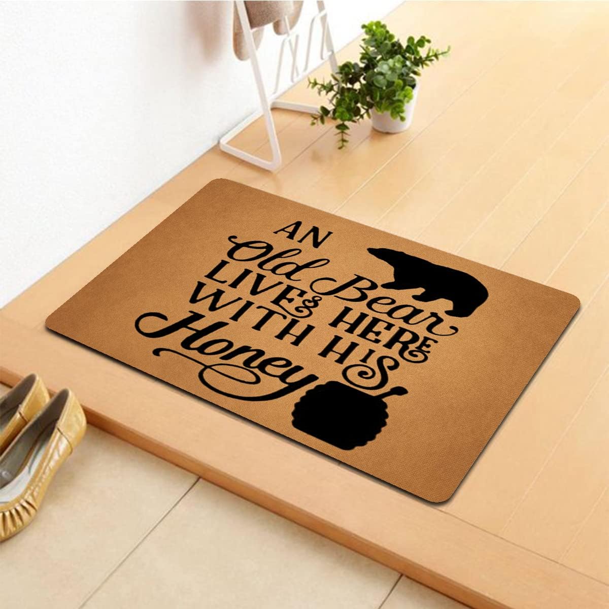 ZQH Mats Funny Welcome Door Mat an Old Bear Lives Here with His Honey Doormat Bear Doormat Anti-Slip Mats Home Decor Welcome Mat Gift Door Mats for The Entrance Way Indoor 23.6"(W) X 15.7"(L)…