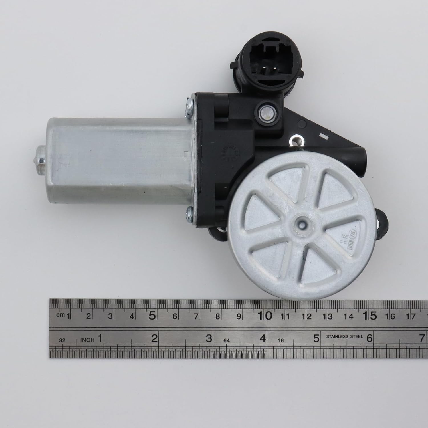 1 Pcs Front Window Motor, Automotive Replacement Window Regulator Metal Regulator Plastic Assemblies Lift Motor for Toyota Highlander RAV4 Scion Modles, Black Silver