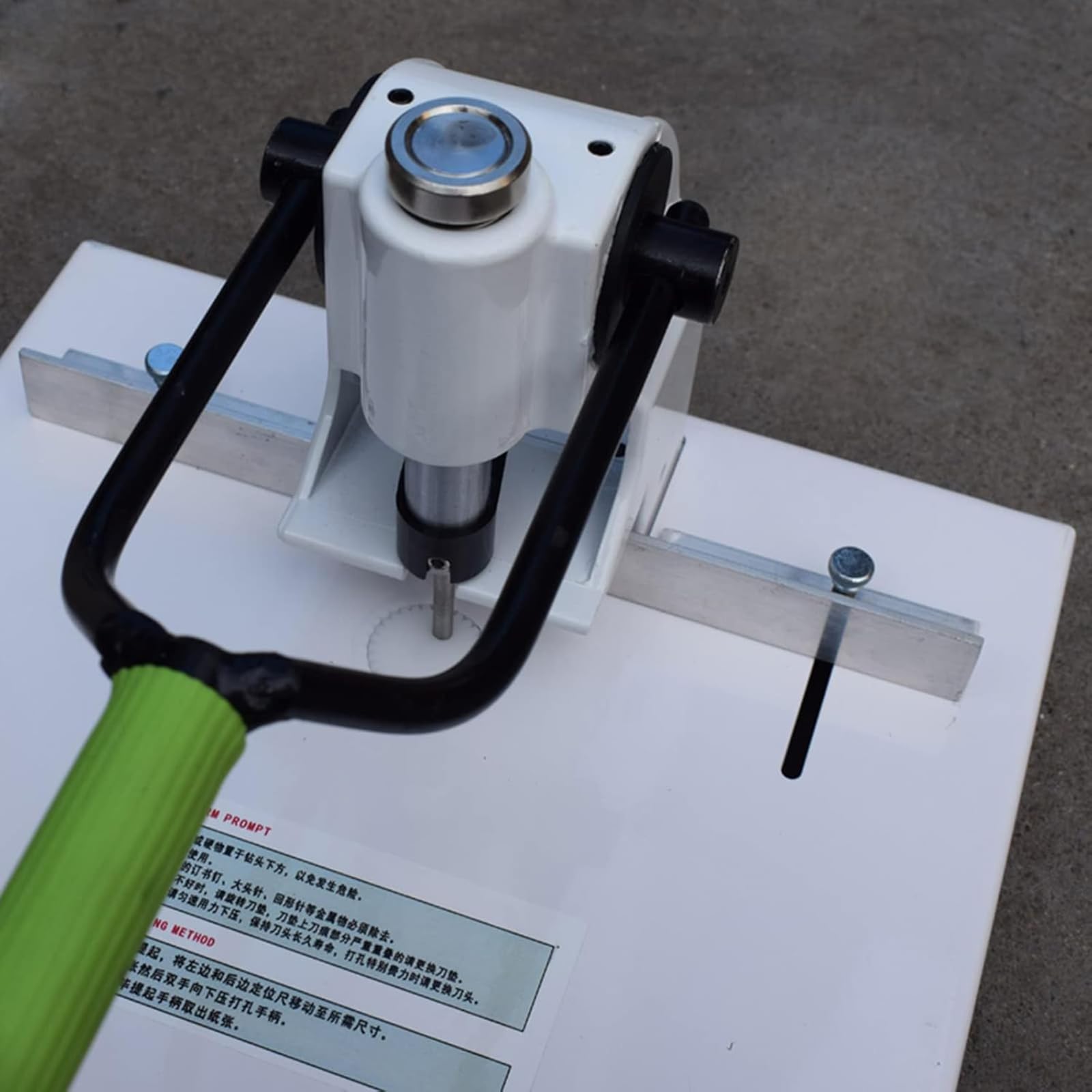 Perforatrice per Metallo ad Alta Resistenza a Foro Singolo, perforatrice per Carta ad Alta Resistenza, capacità di Perforazione di 300 Fogli, con Stampo per Fori da 4 mm, 5 mm, 6 mm, 7 mm, 8 mm, per