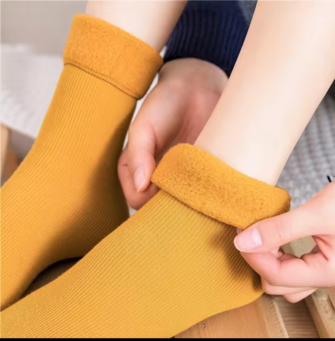 WKLOUYHE Winter 6 Pcs Adult Thick Warm Fleece Lined Thermal Ribbed Snow Wool Fur Ankle Length Socks Plush Men/Women Fashion Fuzzy Solid Color Velvet Snow Socks_Multicolour(Free Size) - Image 4 thumbnail