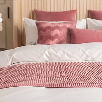 紫色とベージュ　ベッドランナー４枚 Amazon.co.jp: ベッドランナー ピンク ベッドの足用 ベルベット