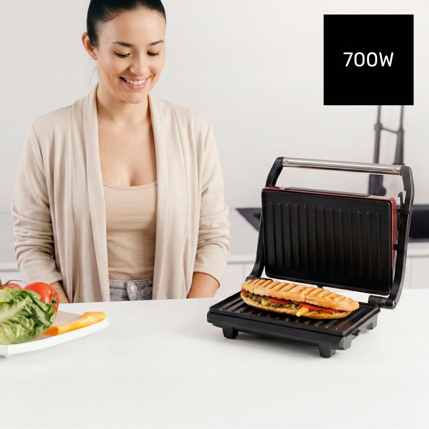 Taurus - Sandwichera eléctrica Toast & Co 700W, Placas grill antiadherentes, Placa superior auto ajustable, Asa cool touch, Sistema de bloqueo, Almacenaje vertical, Burdeos