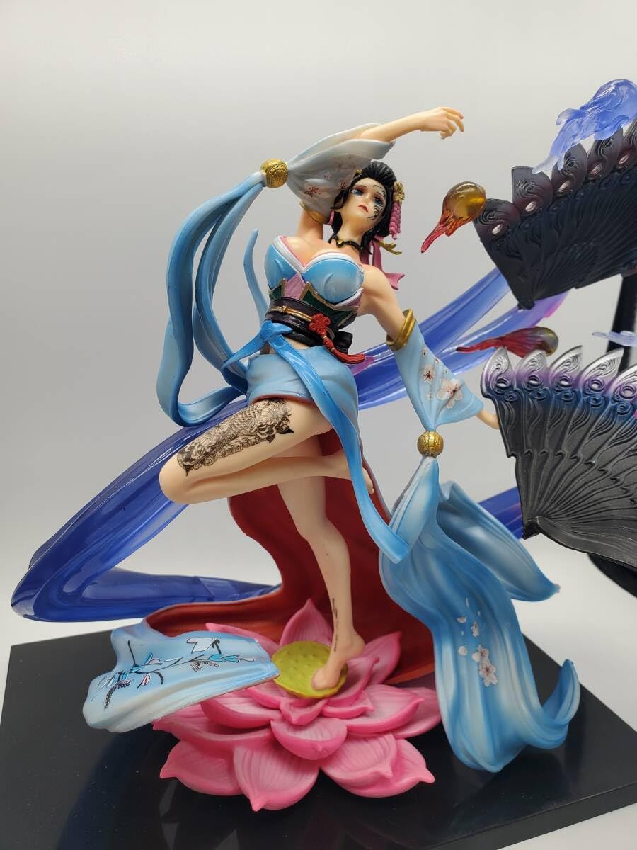 Amazon.co.jp: ニコ ロビン フィギュア 31cm 歌舞伎共鳴シリーズ