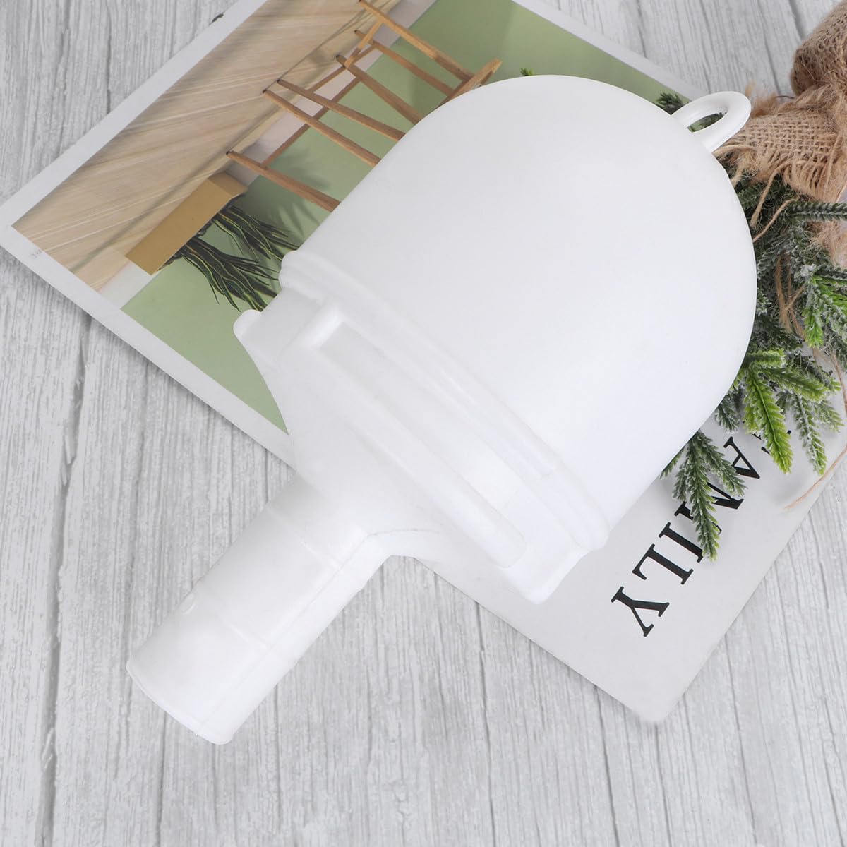 Abreuvoir pour Pigeons 1 L en Plastique Blanc Mangeoire pour Oiseaux et Faisans Distributeur d'eau Intérieur Extérieur pour Cages à Volailles et Volaille de Basse-Cour