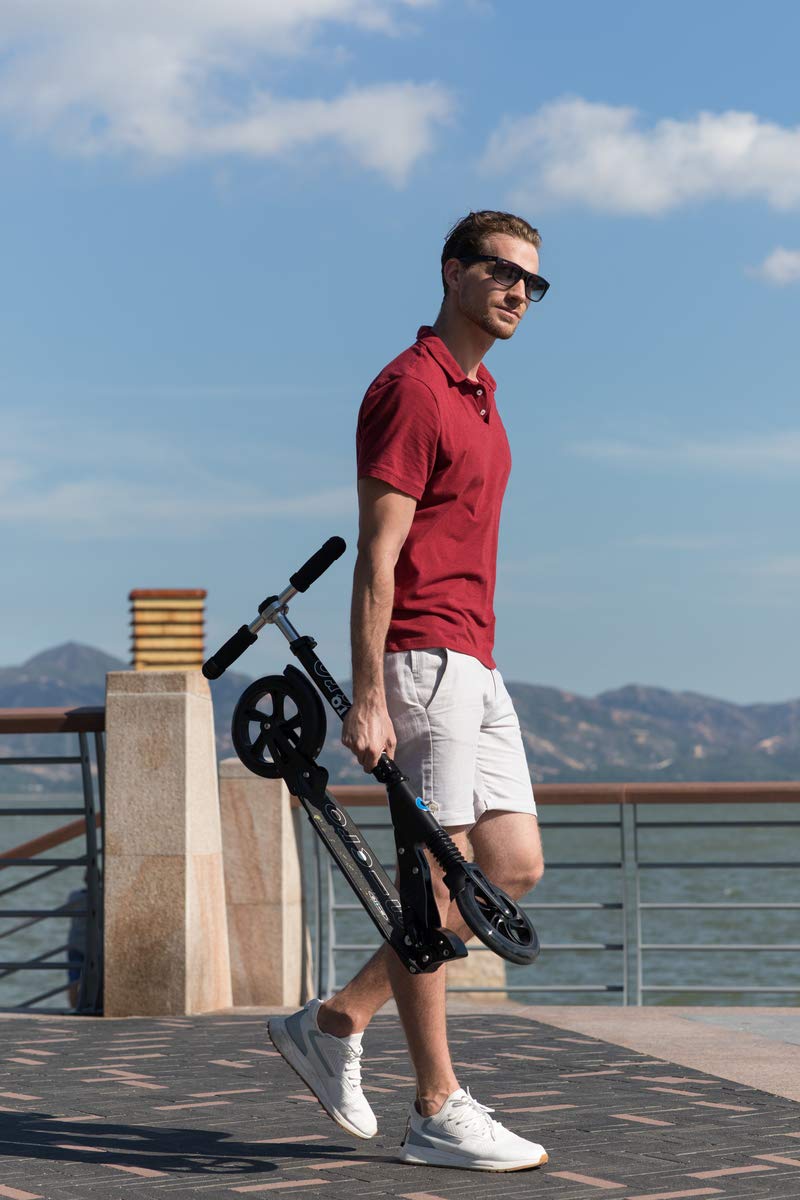 Micro | Trottinette Suspension | Adulte/Ados | Guidon Ajustable | Grandes Roues | Pliable | 14+ Ans