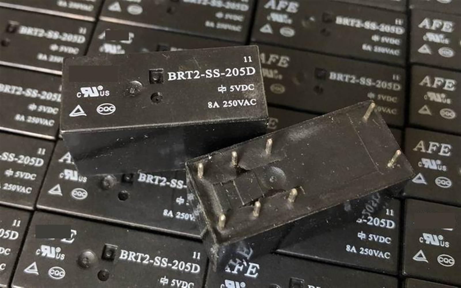 Relais BRT2-SS-224D 24V à double contact pour commutation stable