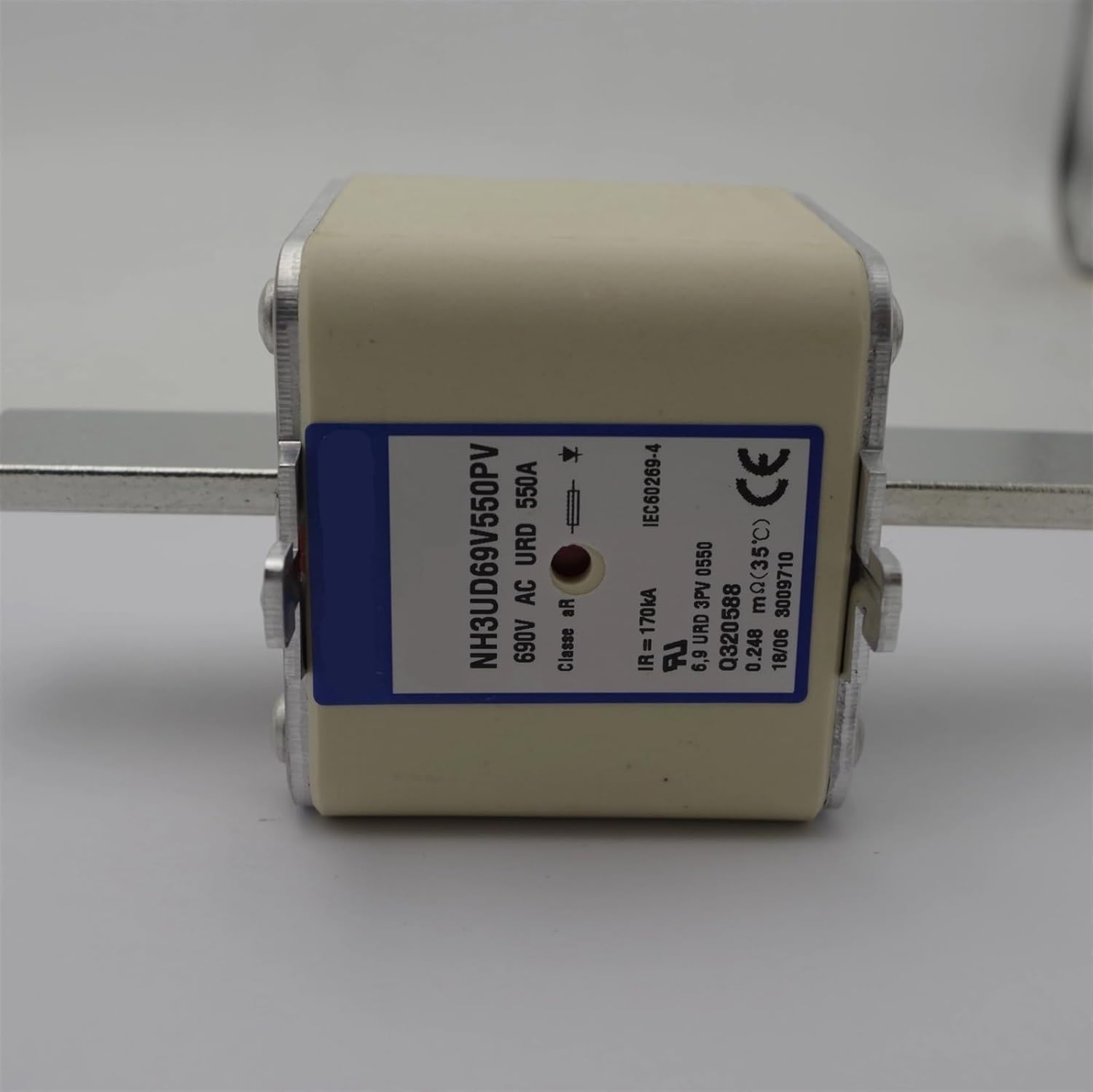 Fuse NH3UD69V550PV 550A 690V Power Ceramic Fuse Fuse Link for Semiconductor Protection