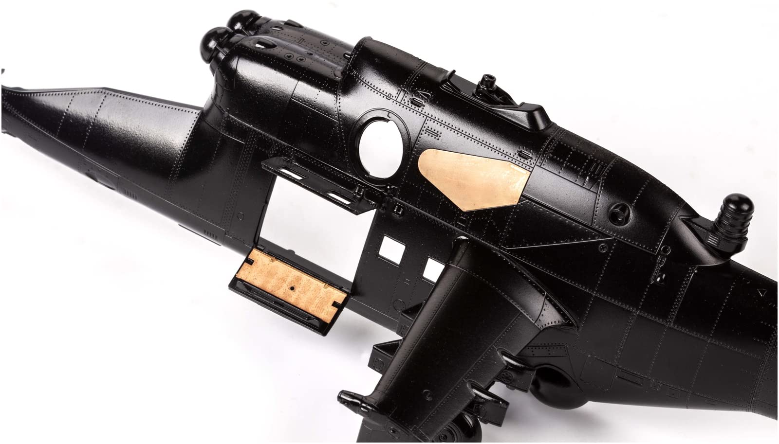 Amazon | エデュアルド 1/48 ミル Mi-24D ハインドD 貨物室内装