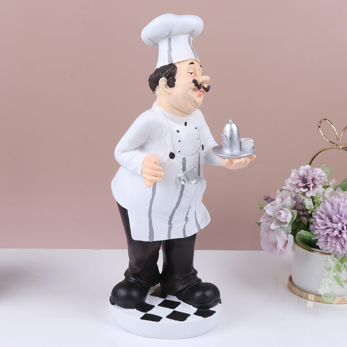 Statuetta Chef in Resina Stile Europeo Bianco, Decorazione Cucina Stabile e Divertente per Caffè e Pasticceria, Figura Chef da Tavolo Unica