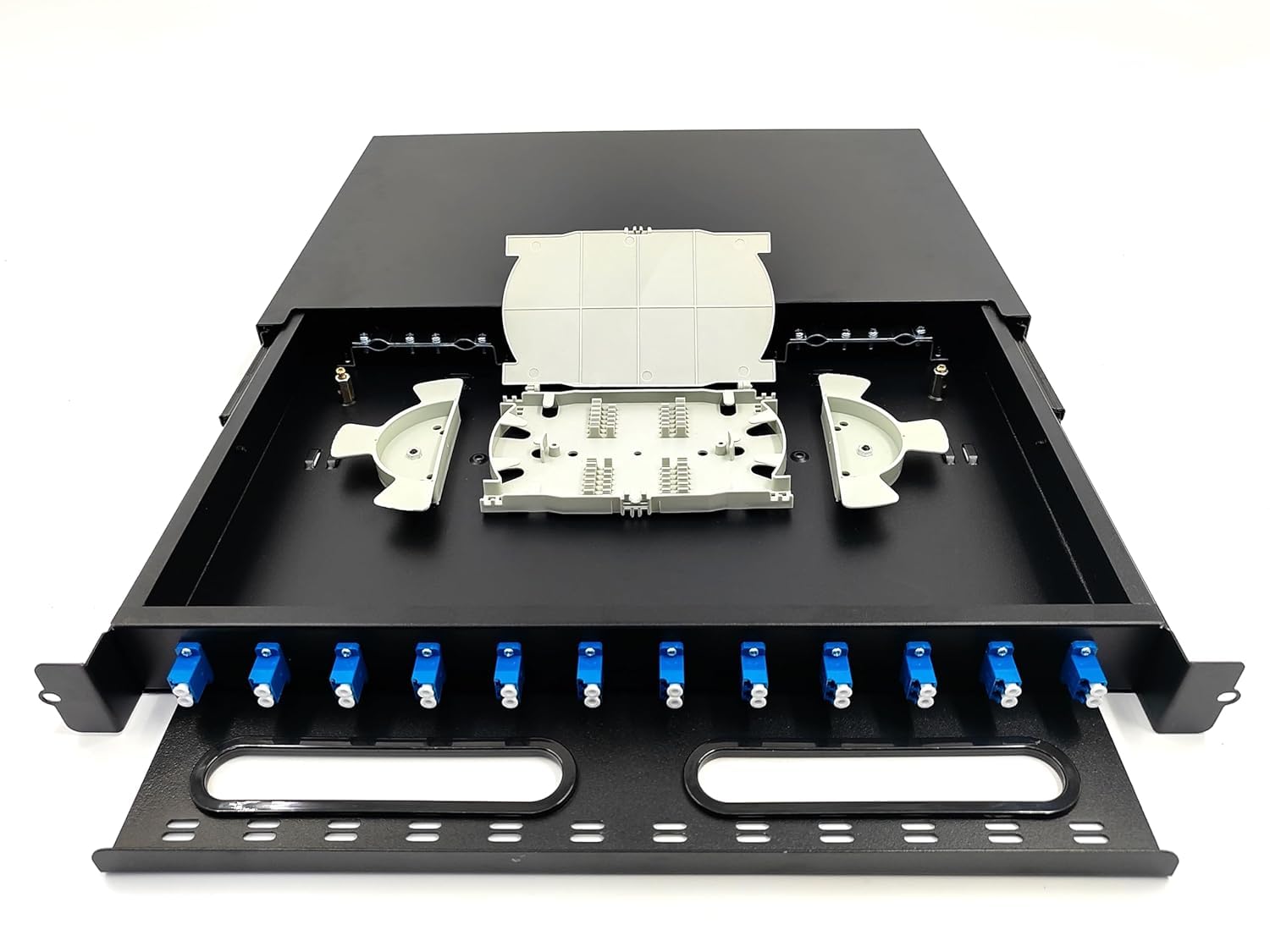 Caja de fibra LC/UPC de 24 puertos, montaje en rack de 19