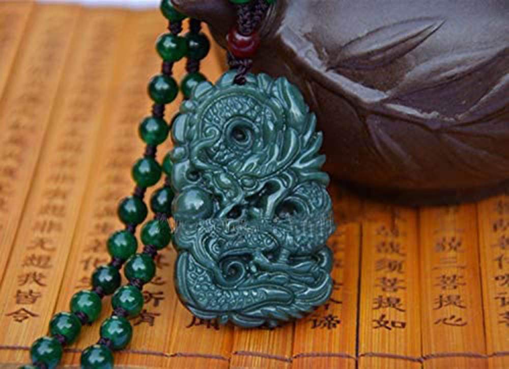 Collier dragon en jade de Hetian vert foncé, le cadeau idéal pour apporter la chance