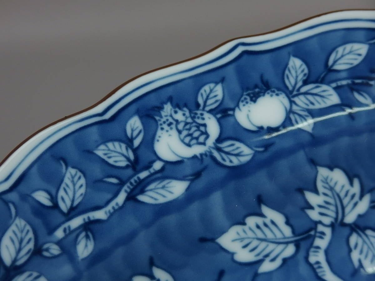 Amazon.co.jp: たち吉／橘吉 染付輪花 大皿 30cm : ホーム＆キッチン