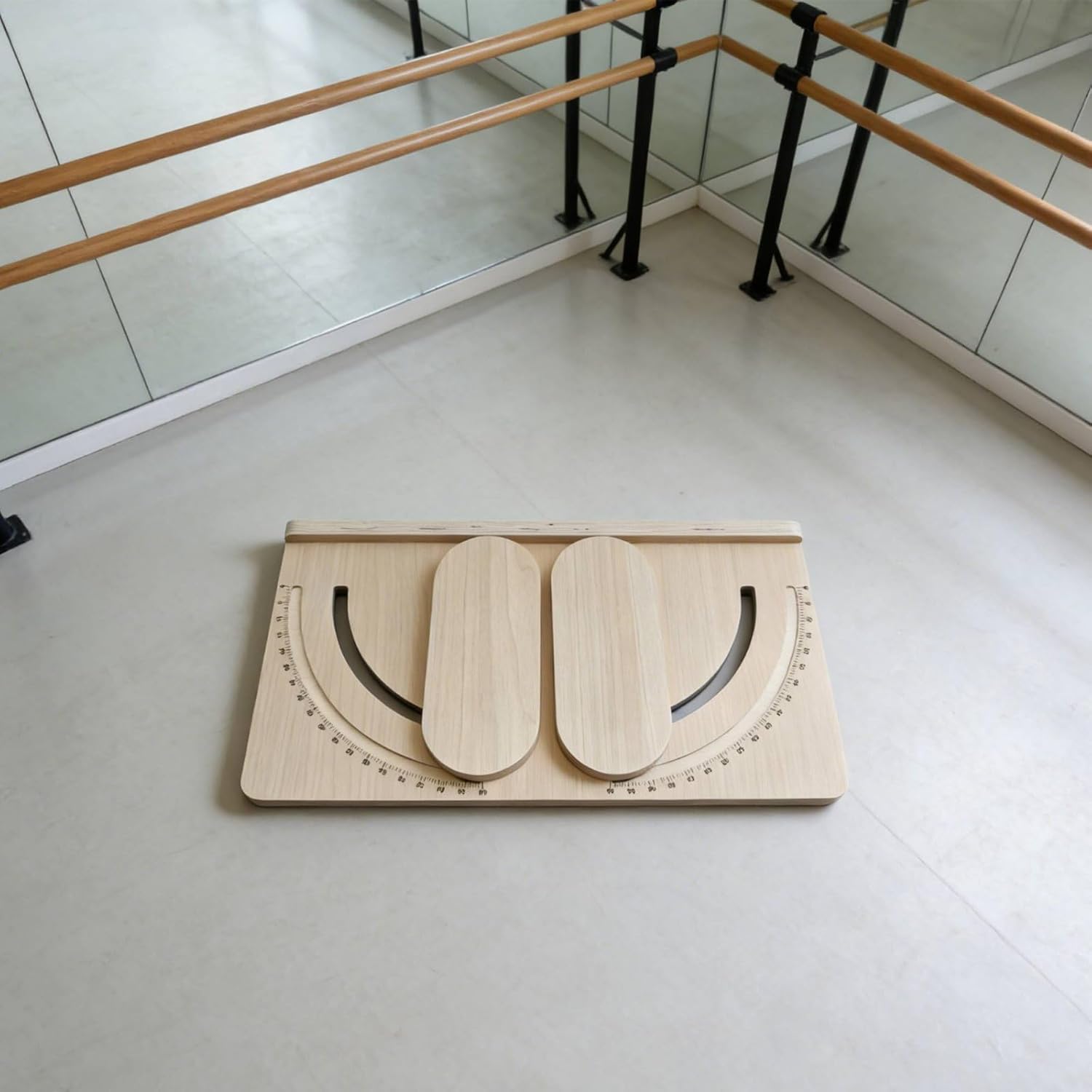 Ballet Turnout Board Improves Flexibility Leg Turnout Handmade Ballet Rotation Disc for Gymnasts