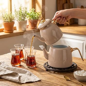 Deconox İçten Kaplamalı Emaye Çaydanlık Takımı - Gold Detaylı Nostaljik Alt Üst Çay Seti (1.2 Litre + 2 Litre) - 3 Renk Seçeneği (BEJ)