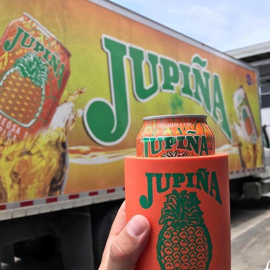 Miniatura 8 de Paquete de 12 unidades de Jupina, la bebida favorita de Cuba, una de las refrescos de crema de piña más dulces, burbujeantes y refrescantes que
