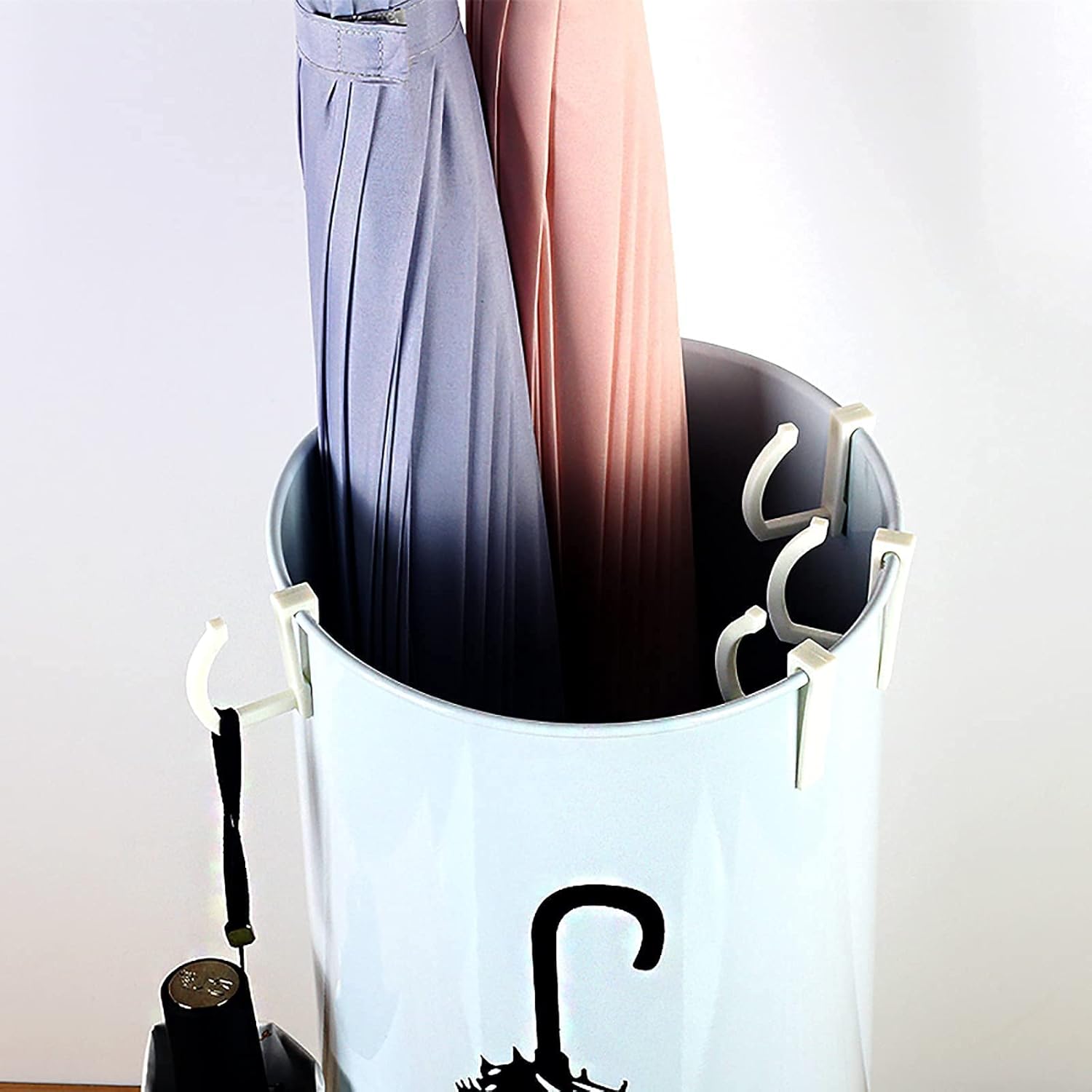 ルーフバー(カーメイトINNO)とルーフキャリア(CURT) のセットです！取