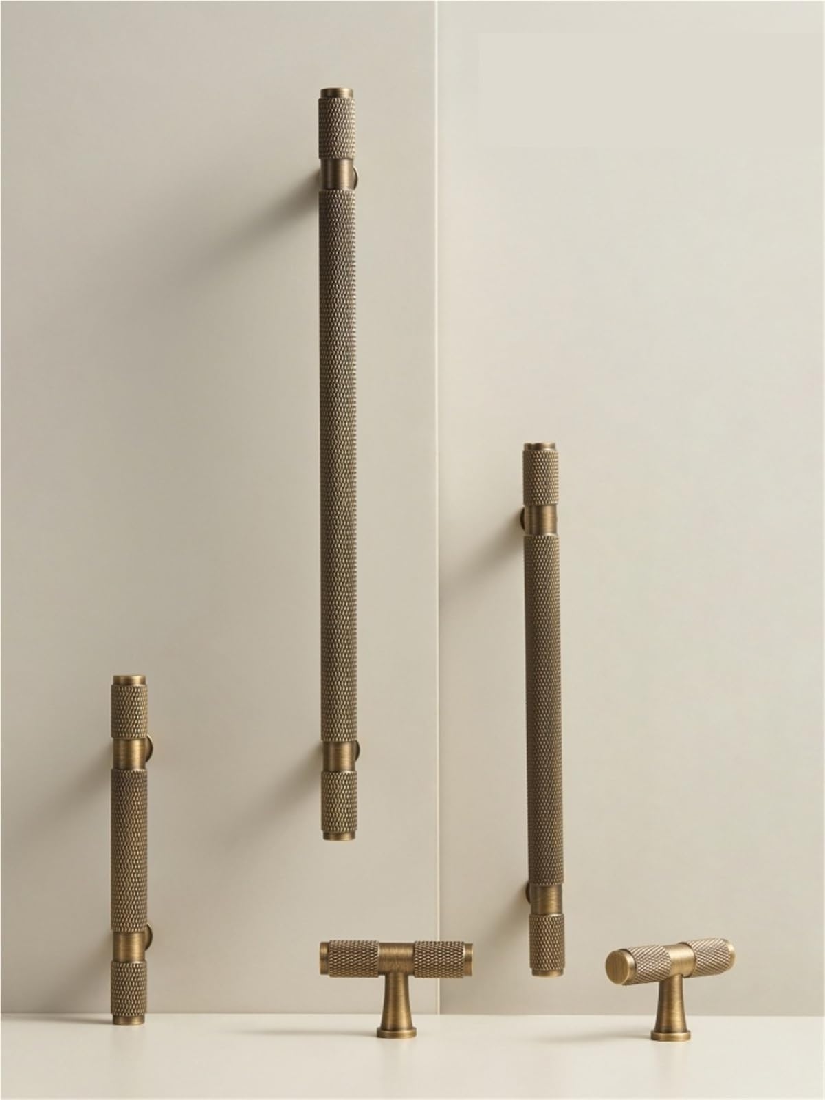 Tirador de puerta en T para un agarre cómodo en cajones, estilo bronce y latón