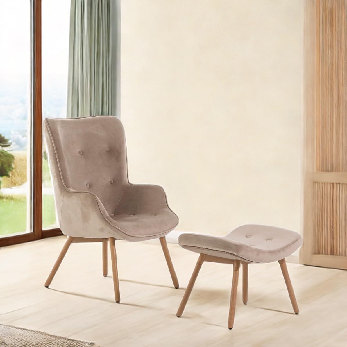 SIEDITI FUORI E DENTRO Poltrona relax da salotto con poggiapiedi in velluto con gambe in metallo effetto legno Sissi, poltrona con braccioli da Lettura/Camera da letto/Caffè/Studio (Beige)