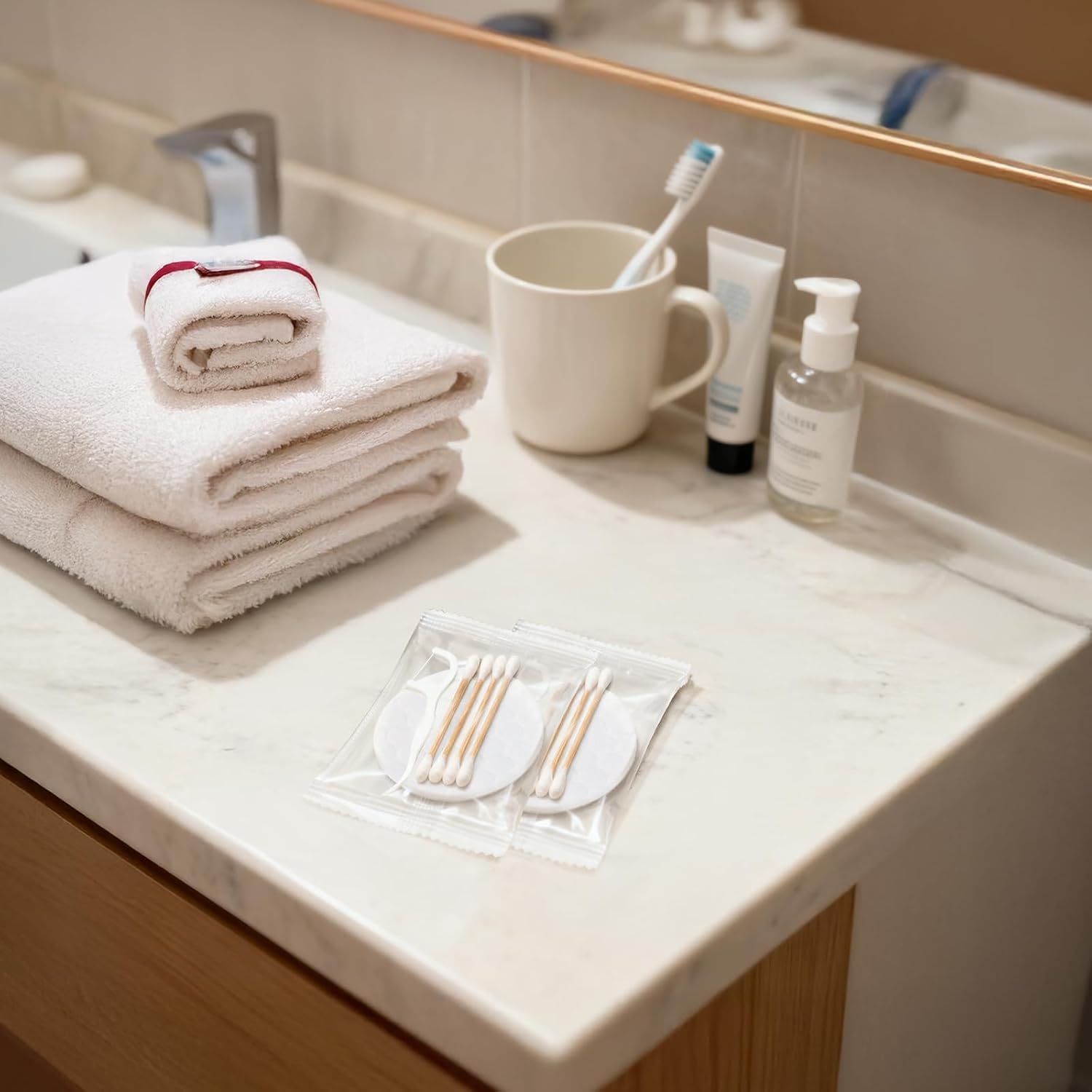 Vanity Kits Bulk, Hotel Vanity Individually Wrapped, Vanity Kit With Cotton Pads, Cotton Swabs And Dental Floss, Suitable For Travel, Hotels And Home Use (200 pcs)
