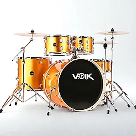 Bateria Acústica Voik BAM22-GD Cor Gold Brilhante Bumbo 22" Caixa Com Botão de Ajuste Fino Na Vibração 8 Peças Maquina de Chimbal Completa Com Pratos + Banco e Baqueta Para Iniciantes FOCUS Séries