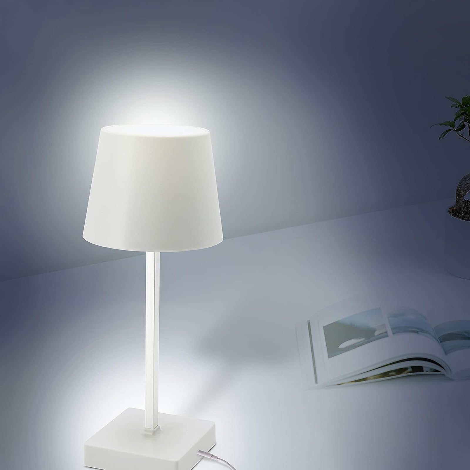 HAC24 2er Set Tischleuchte mit Touchfunktion Warmweiß USB Nachttischlampe Weiß Aufladbar Helligkeit regulierbar Schreibtischlampe Dimmbar