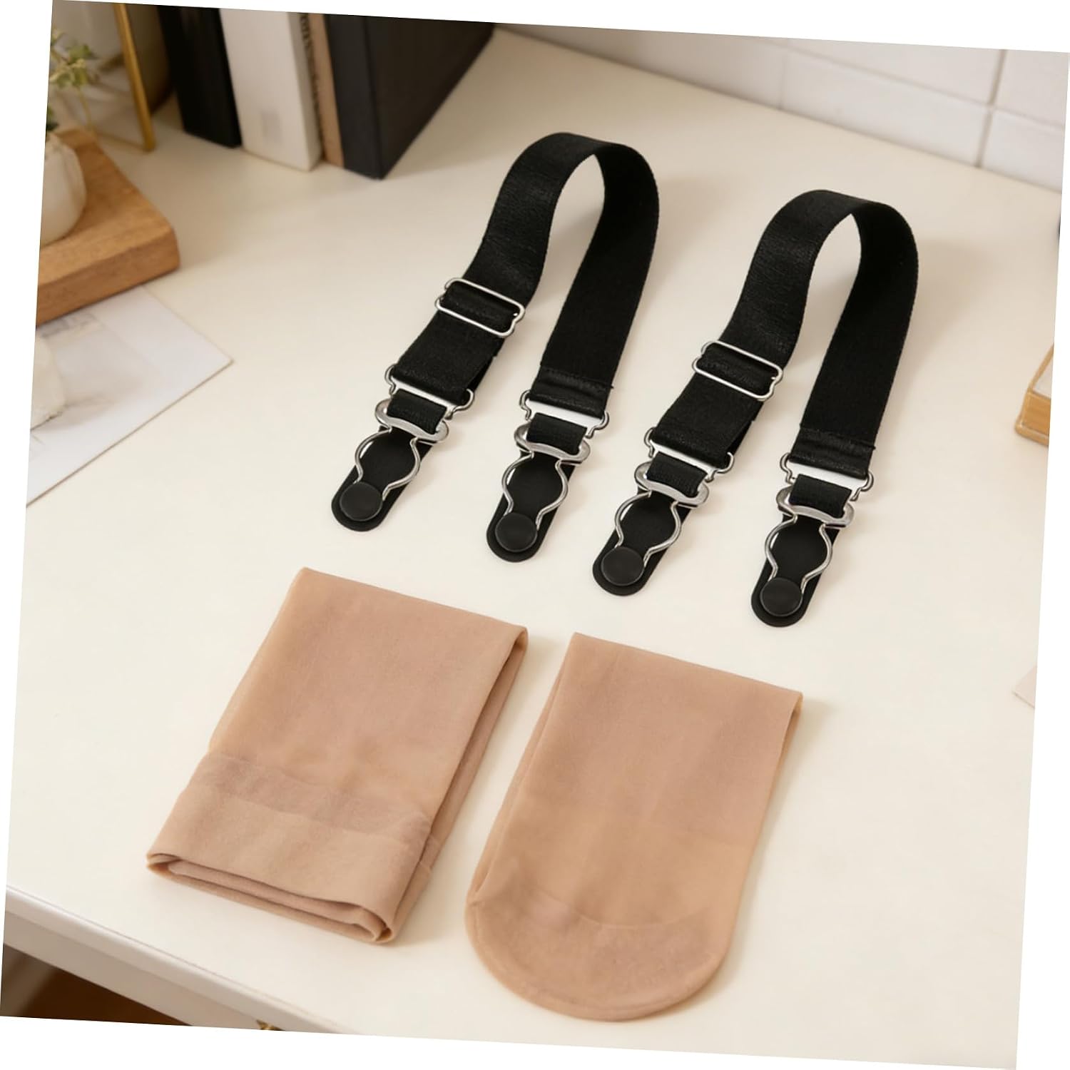 Amosfun Adjustable Anti-slip for Leg with Clips, 2 Pairs Elastic Stockings Garters Buckles Y-style, Classic Black Chinlon and Metal Material, for Casual Movement and Daily Wear