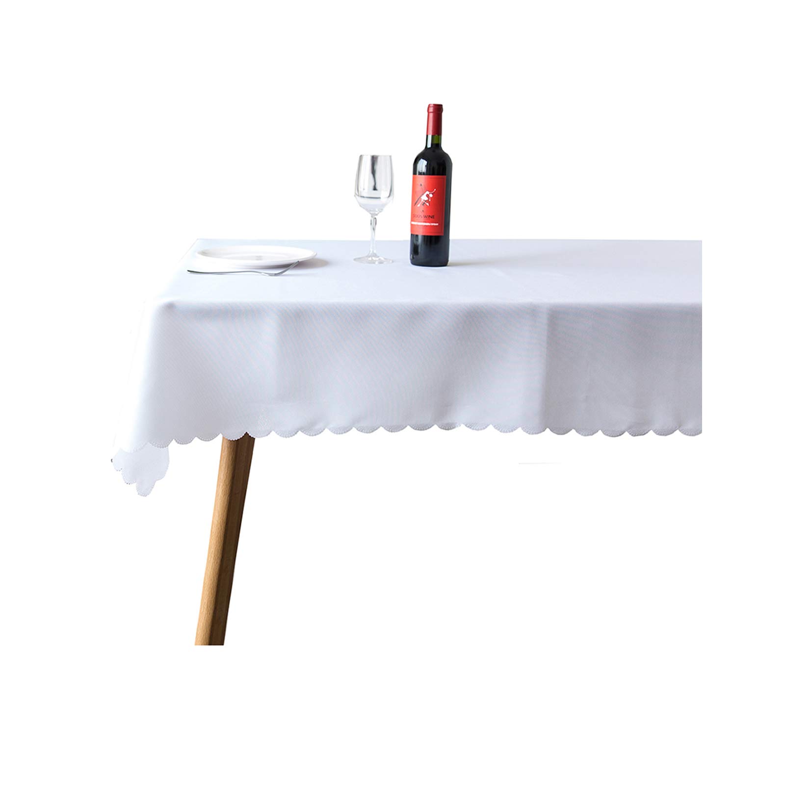 Nappe polyester rectangulaire blanche anti-pli pour banquet