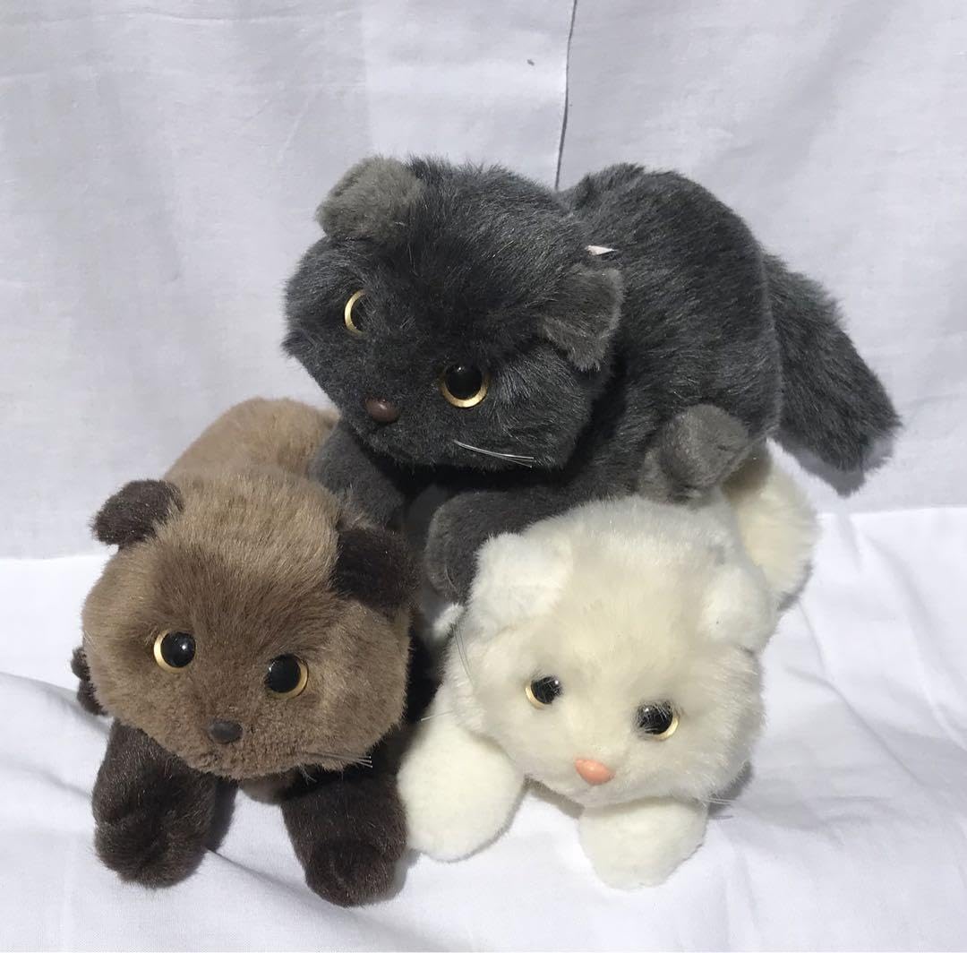 Amazon.co.jp: 吉徳 ネコ ぬいぐるみ 3匹セット : おもちゃ