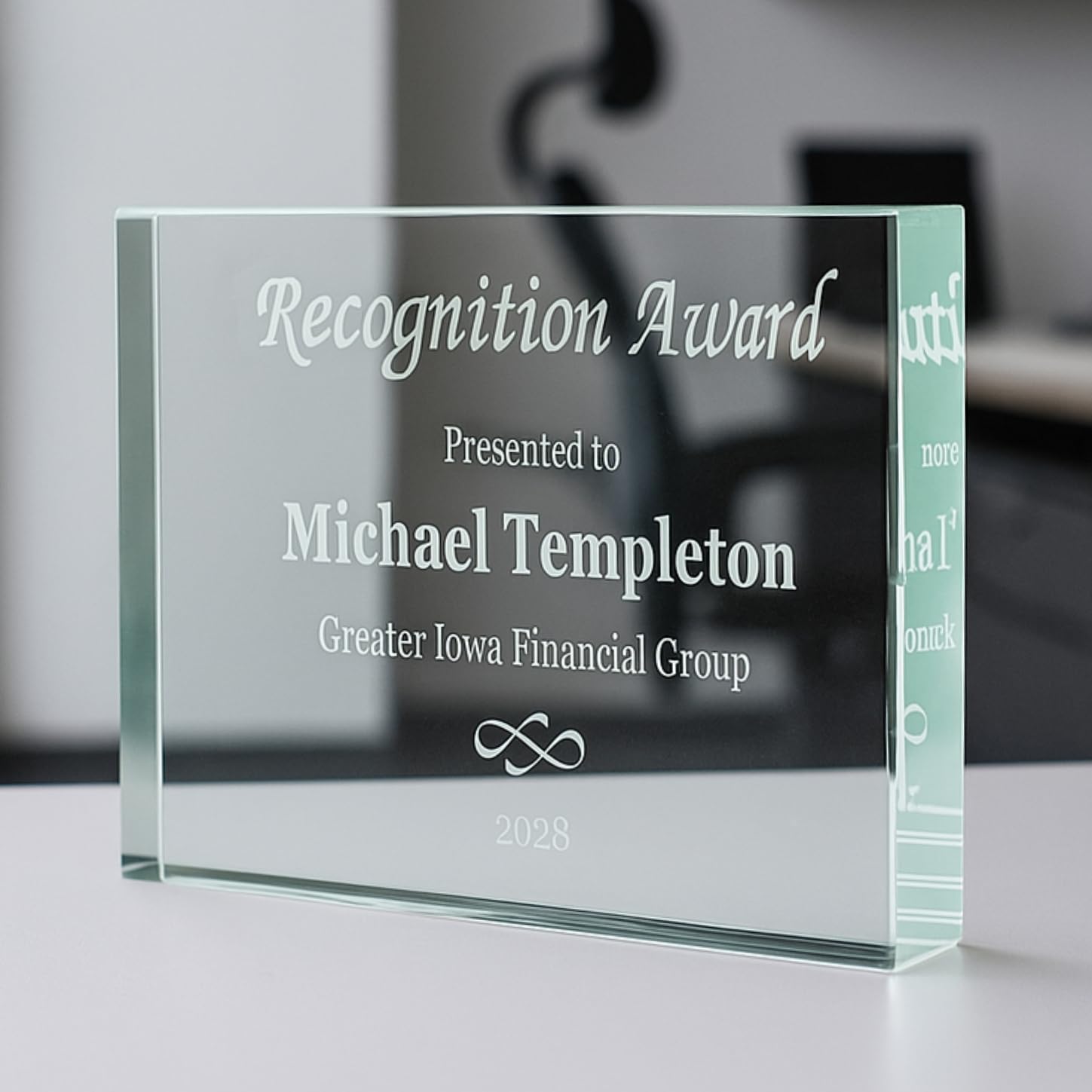 Awards4U Glass Trophy Award Plaque - 6x4 Custom Glass Plaques Personalized Engraved - Choose Your Title: Appreciation, Achievement, Shining Star, Excellence, Retirement, Above and Beyond