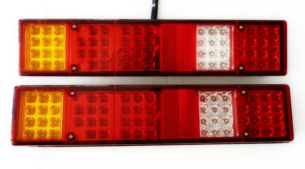 2 x tylne światło LED 24 V 6 funkcji do podwozia przyczepy ciężarówki 440 mm