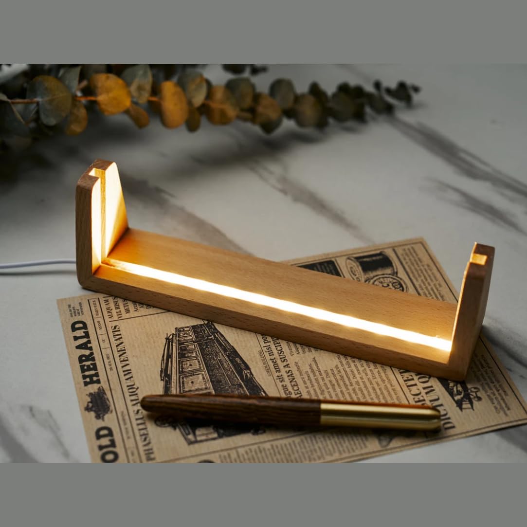 Targhetta Da Scrivania Personalizzata Con Base In Legno E Luce LED – Regalo Per Ufficio