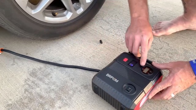 超強力ジャンプスターター28000mAh大容量 エアコンプレッサー搭載 一台六役 超強力ジャンプスターター28000mAh大容量 エアコンプレッサー